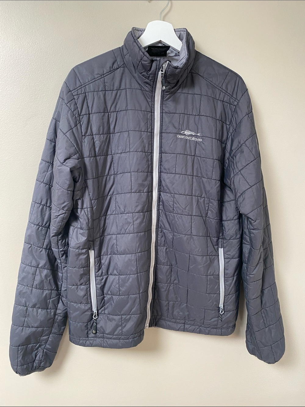 Grundens Men’s Night Watch 2.0 Insulated Puffy Jacket gray